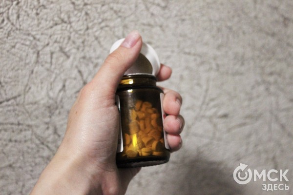 Максим Дубовец: "Принимая препараты - мы тушим пожар, работая с психотерапевтом - клеим обои"