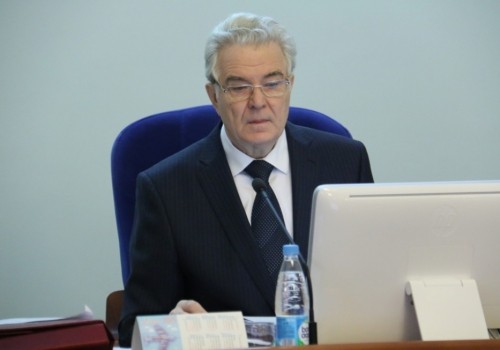 Сын спикера Омского Заксобрания Варнавский-младший приобрел половину строительной фирмы Сын спикера Омского Заксобрания Варнавский-младший приобрел половину строительной фирмы