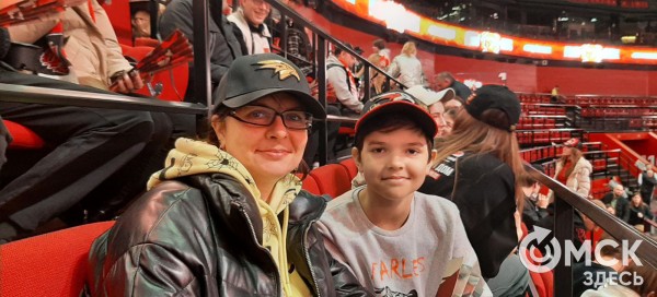 "И покуда я жив, я буду болеть за "Авангард". За что омские фанаты любят хоккей "И покуда я жив, я буду болеть за "Авангард". За что омские фанаты любят хоккей