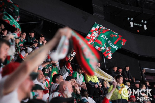"И покуда я жив, я буду болеть за "Авангард". За что омские фанаты любят хоккей "И покуда я жив, я буду болеть за "Авангард". За что омские фанаты любят хоккей