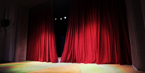 Омичей зовут на прослушивание в ГИТИС