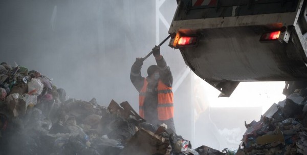 Омск "поднакопил" мусора. Скоро будет килотонна