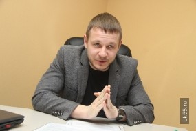 «Сын» Путина утверждает, что его мать познакомилась с будущим президентом в Омске «Сын» Путина утверждает, что его мать познакомилась с будущим президентом в Омске