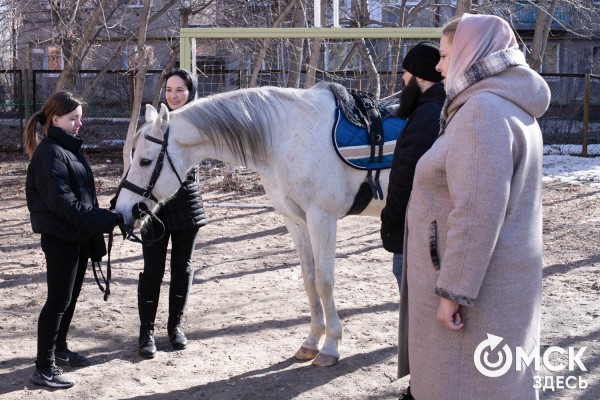 Омских родителей познакомили с альтернативной реабилитацией детей с инвалидностью