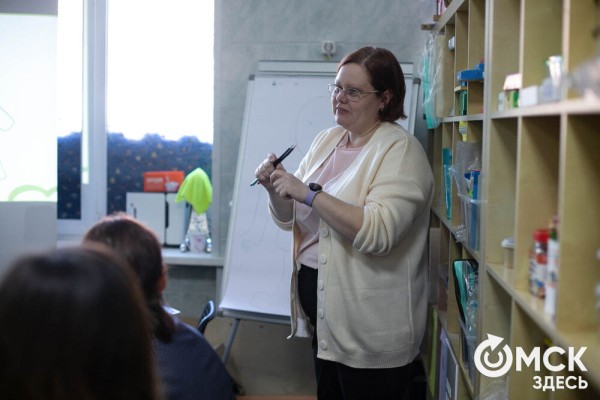Омских родителей познакомили с альтернативной реабилитацией детей с инвалидностью