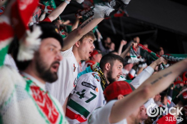 "И покуда я жив, я буду болеть за "Авангард". За что омские фанаты любят хоккей "И покуда я жив, я буду болеть за "Авангард". За что омские фанаты любят хоккей