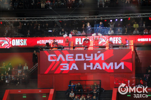 "И покуда я жив, я буду болеть за "Авангард". За что омские фанаты любят хоккей "И покуда я жив, я буду болеть за "Авангард". За что омские фанаты любят хоккей