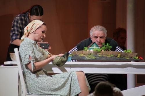 Лев Степаненко: «Порадуемся и за мэра Шелеста, похвалившего спектакль в Омской драме. Каждому свое»