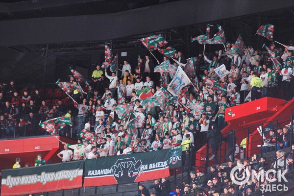 "И покуда я жив, я буду болеть за "Авангард". За что омские фанаты любят хоккей "И покуда я жив, я буду болеть за "Авангард". За что омские фанаты любят хоккей