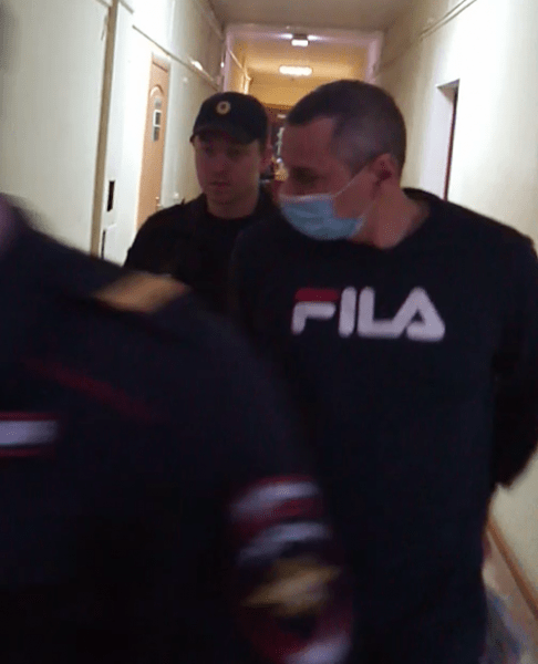 «Горы компромата» с восьми дисков в деле полицейского Лисицина скрыты от омичей