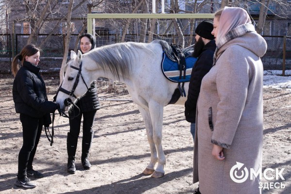 Омских родителей познакомили с альтернативной реабилитацией детей с инвалидностью