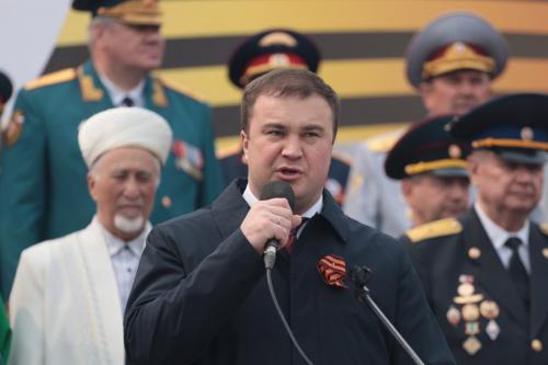 «Фашисты боялись морозов и сибиряков»: в Омске прошел Парад Победы «Фашисты боялись морозов и сибиряков»: в Омске прошел Парад Победы