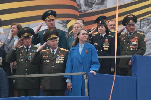 «Фашисты боялись морозов и сибиряков»: в Омске прошел Парад Победы «Фашисты боялись морозов и сибиряков»: в Омске прошел Парад Победы