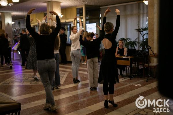 От Луны и Венеры до книг и винила. В Омске прошла "Библионочь"