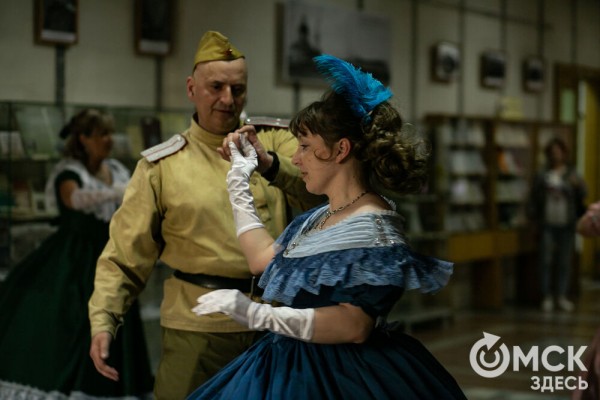 От Луны и Венеры до книг и винила. В Омске прошла "Библионочь"