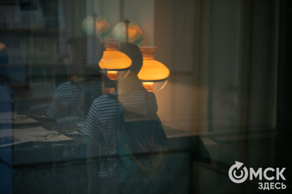 От Луны и Венеры до книг и винила. В Омске прошла "Библионочь"