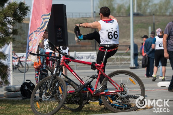 Как в Омске проходит велогонка памяти Леонида Живодёрова