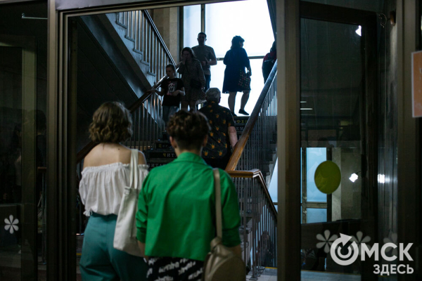 От Луны и Венеры до книг и винила. В Омске прошла "Библионочь"