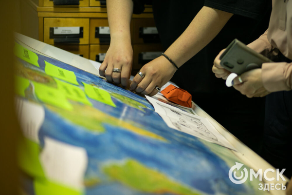 От Луны и Венеры до книг и винила. В Омске прошла "Библионочь"