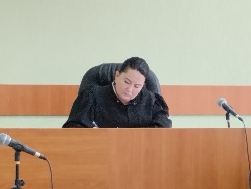 «Криминальное чтиво» по делу пивной «королевы» в Омске: свидетель не помнит что делал с полученной «обналичкой» «Криминальное чтиво» по делу пивной «королевы» в Омске: свидетель не помнит что делал с полученной «обналичкой»