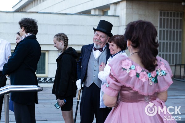 От Луны и Венеры до книг и винила. В Омске прошла "Библионочь"