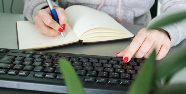 В Омске проверят иностранцев на знание русского языка