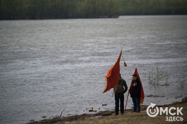 Залпами из пушек отметили 9 Мая в Омской крепости