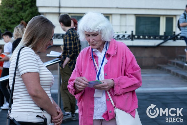 От Луны и Венеры до книг и винила. В Омске прошла "Библионочь"
