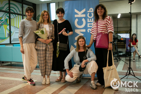 От Луны и Венеры до книг и винила. В Омске прошла "Библионочь"