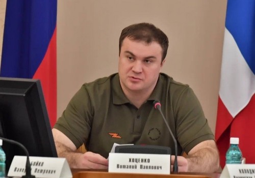 Хоценко решил выплачивать контрактникам по 100 тысяч рублей