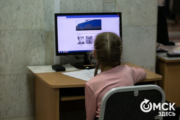 От Луны и Венеры до книг и винила. В Омске прошла "Библионочь"