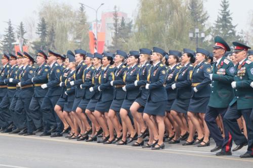 «Фашисты боялись морозов и сибиряков»: в Омске прошел Парад Победы «Фашисты боялись морозов и сибиряков»: в Омске прошел Парад Победы