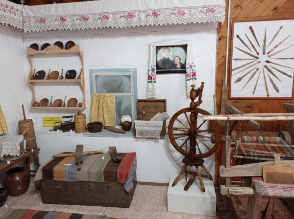 
									Вместо Сочи и Турции: зачем в Муромцево едут со всей России? 