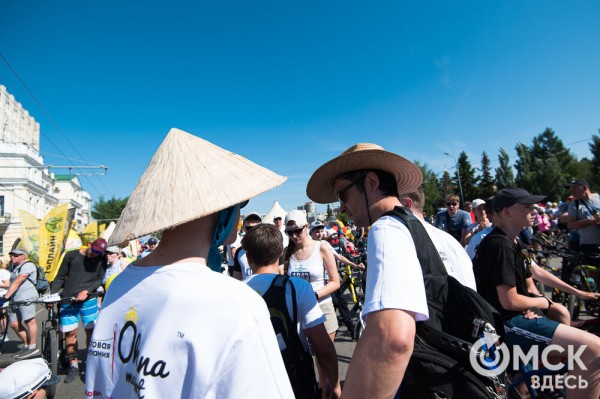 Есть рекорд! 4 тысячи велосипедистов промчались по центру Омска