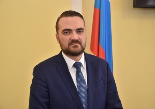 Объявлено о двух первых официальных выдвиженцах на выборах губернатора Омской области