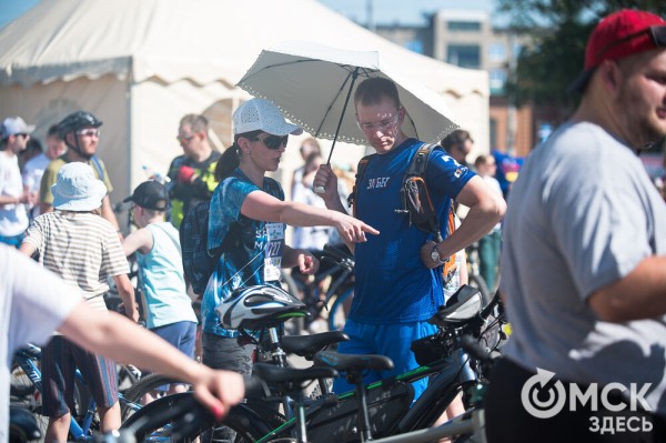 Есть рекорд! 4 тысячи велосипедистов промчались по центру Омска