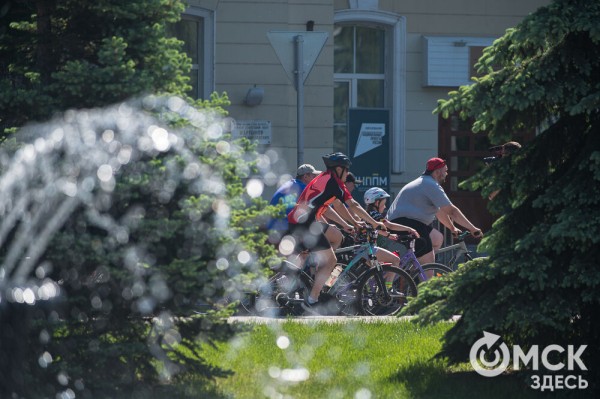 Есть рекорд! 4 тысячи велосипедистов промчались по центру Омска