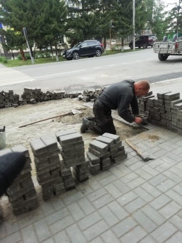 Благоустройство чиновничьих карманов, или Как в Калачинске улучшается городская среда