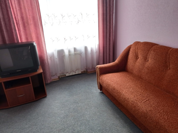 
									Вместо Сочи и Турции: зачем в Муромцево едут со всей России? 