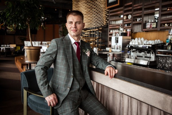 "Омск - это, скорее, гараж, а хочется жить в квартире". Экс-вокалист группы "Цемент banD" о переменах в жизни