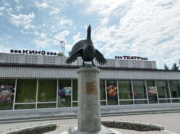 
									Вместо Сочи и Турции: зачем в Муромцево едут со всей России? 