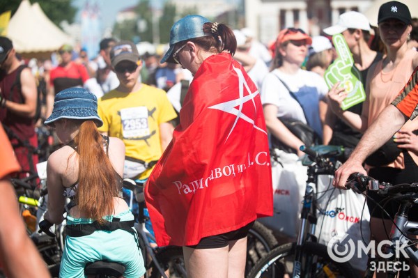 Есть рекорд! 4 тысячи велосипедистов промчались по центру Омска