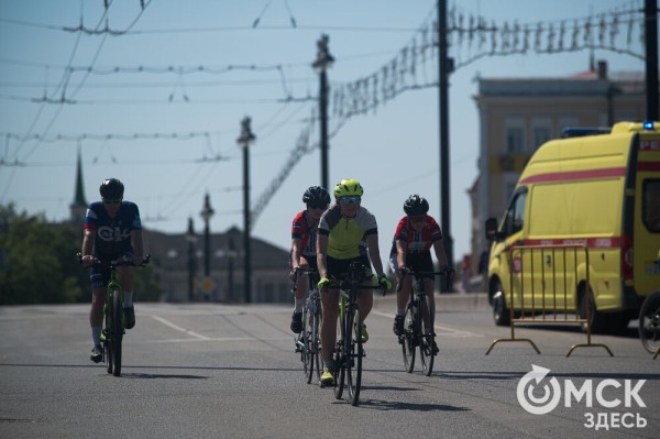 Есть рекорд! 4 тысячи велосипедистов промчались по центру Омска