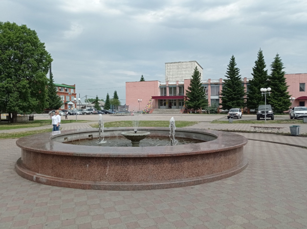 
									Вместо Сочи и Турции: зачем в Муромцево едут со всей России? 