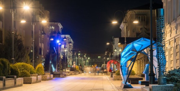 "Манипулятор, который давит на жалость". Как бы выглядел Омск в образе человека