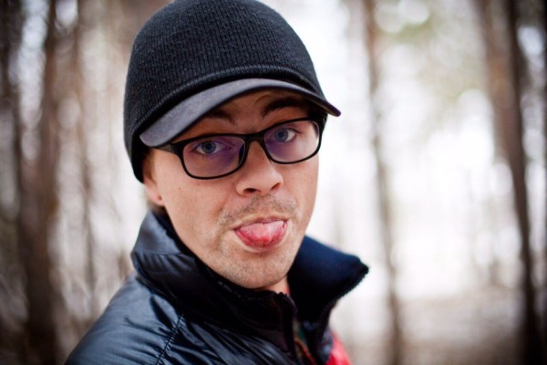 "Омск - это, скорее, гараж, а хочется жить в квартире". Экс-вокалист группы "Цемент banD" о переменах в жизни