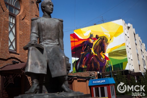 "Богатырь с ушками летучей мыши". Какие ассоциации вызывает всадник в центре Омска