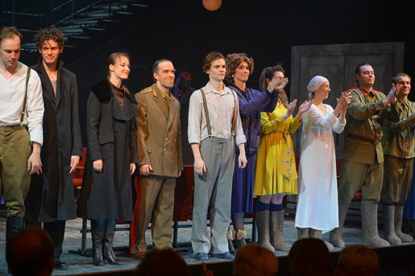 
									Театр Вахтангова «отправил» омских зрителей во времена СССР   [ФОТО]  