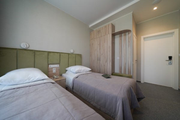 Летний отдых под Омском: хвойный лес, река, комфорт и белочки
Летний отдых под Омском: хвойный лес, река, комфорт и белочки