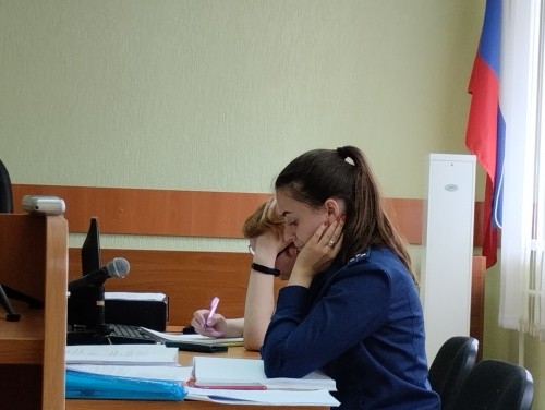 Может ли дружный «дуэт» судья-адвокат в деле «пивной королевы» Горностаевой превратиться в «спетое» трио?